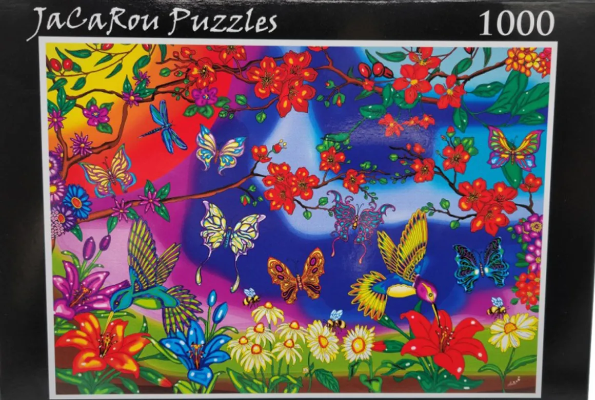 JaCaRou – Butterflies and Hummingbirds 1000 Piece Puzzle