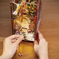 Robotime – DIY Bookends Kit – Christmas Street