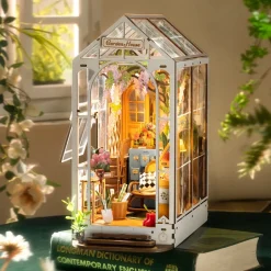 Robotime – DIY Bookends Kit – Garden House